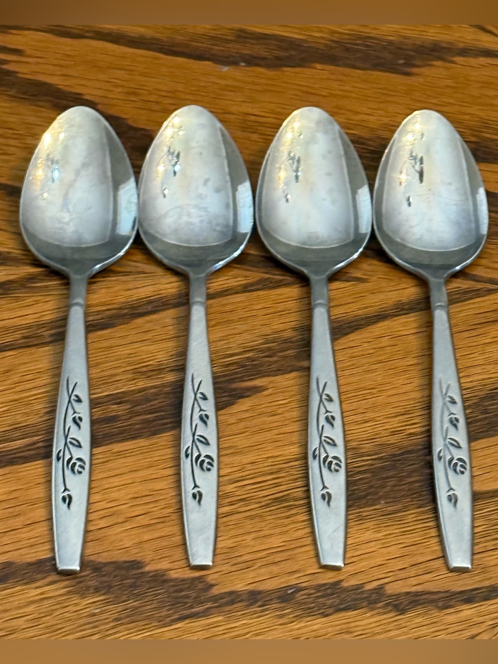 Vintage Sears Summer Breeze 4 Teaspoons Stainless Flatware 6 1/8”